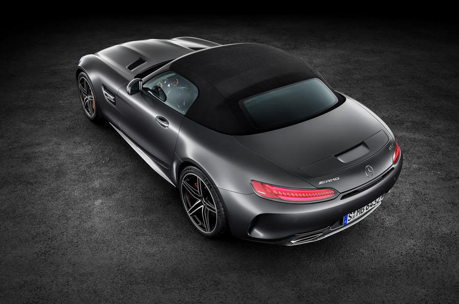 AMG GT C Roadster (R 190), 2016; Exterieur: designo selenitgrau magno; Interieur: Leder Nappa Exklusiv macchiatobeige; Kraftstoffverbrauch kombiniert: xx.x l/100 km, CO2-Emissionen kombiniert: xxx g/km//AMG GT C Roadster (R 190), 2016; exterior: designo selenit grey magno; interior:Nappa leather exclusive macchiato beige; fuel consumption, combined: xx,x l/100 km; combined CO2 emissions: xxx g/km