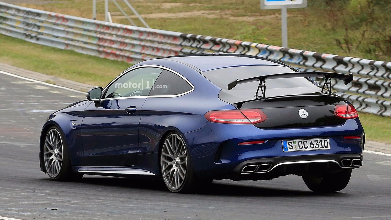 mercedes-amg-c63-r-coupe-spy-pics-10