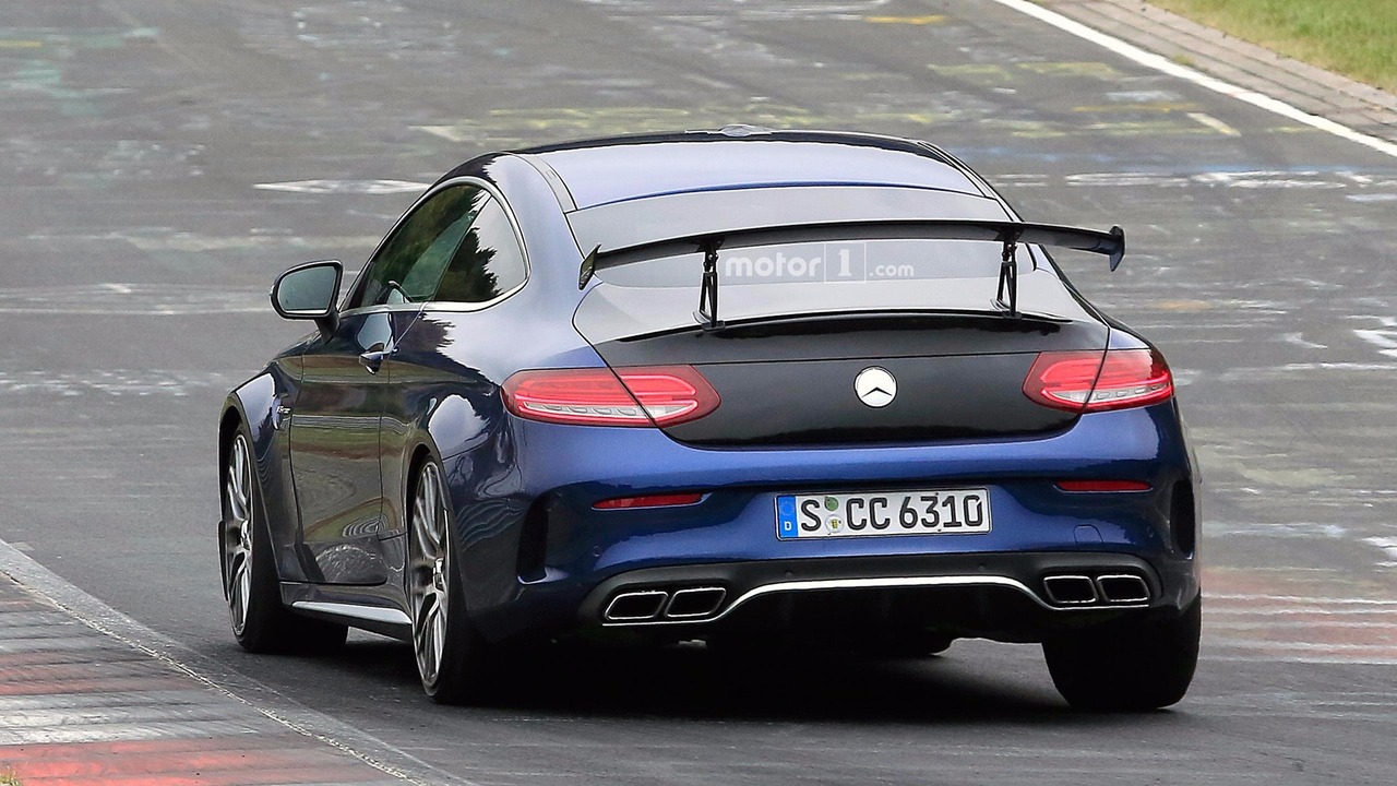 mercedes-amg-c63-r-coupe-spy-pics-12