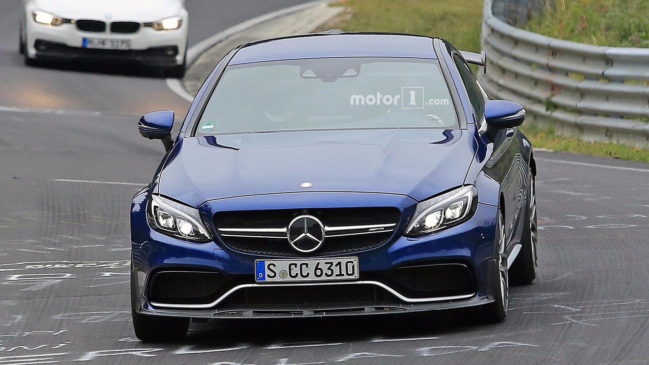 mercedes-amg-c63-r-coupe-spy-pics-4