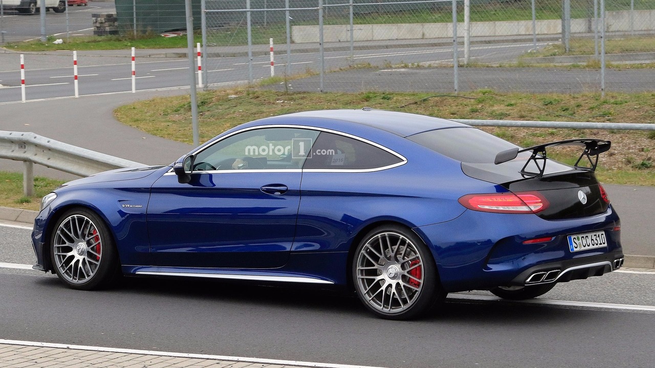 mercedes-amg-c63-r-coupe-spy-pics-8