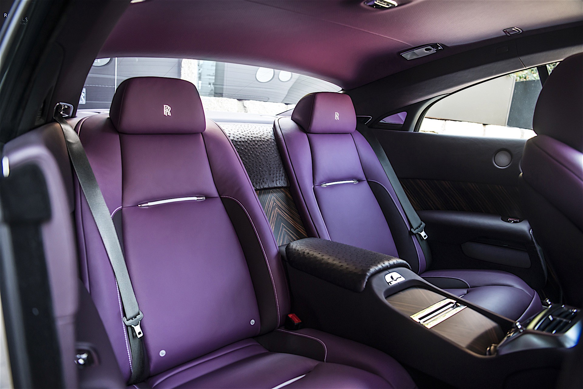 rolls-royce-opens-first-studio-in-asia_5