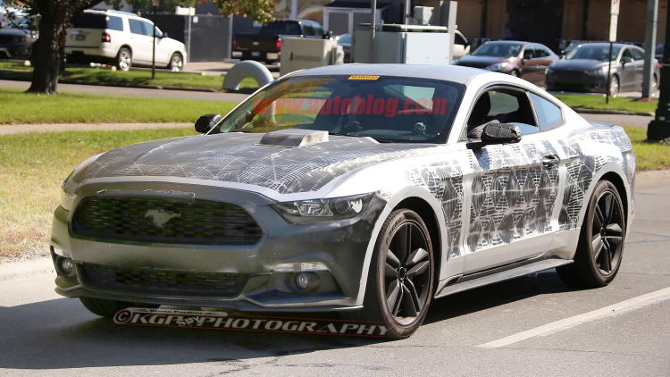 صور تجسسية وتفاصيل مسربة عن الجيل القادم من فورد موستنج 2018 Ford Mustang