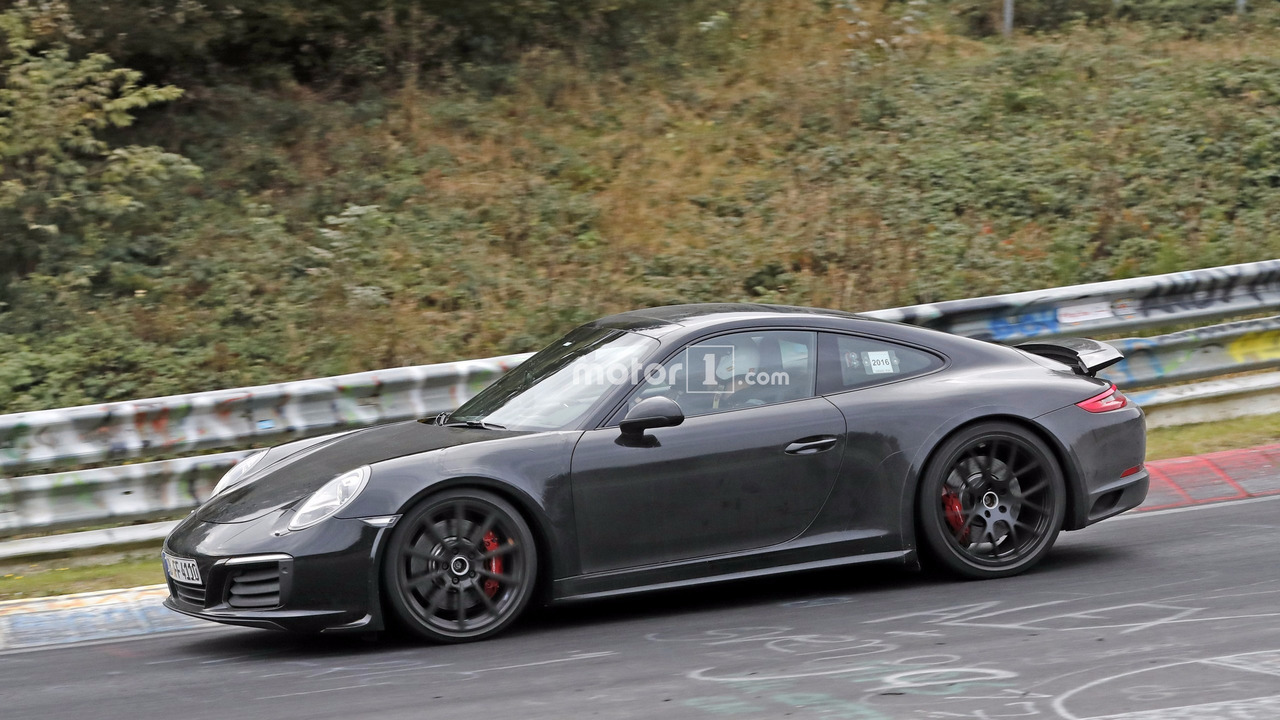 2019-porsche-911-spy-photo-11