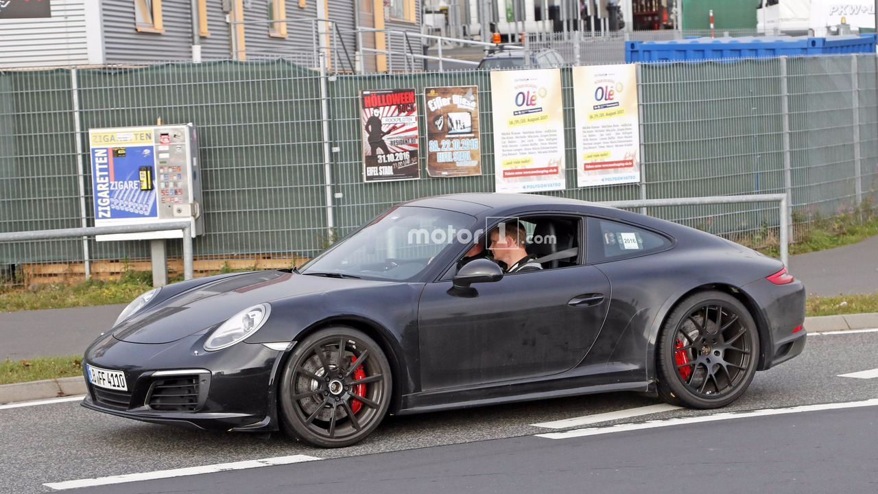 2019-porsche-911-spy-photo-3