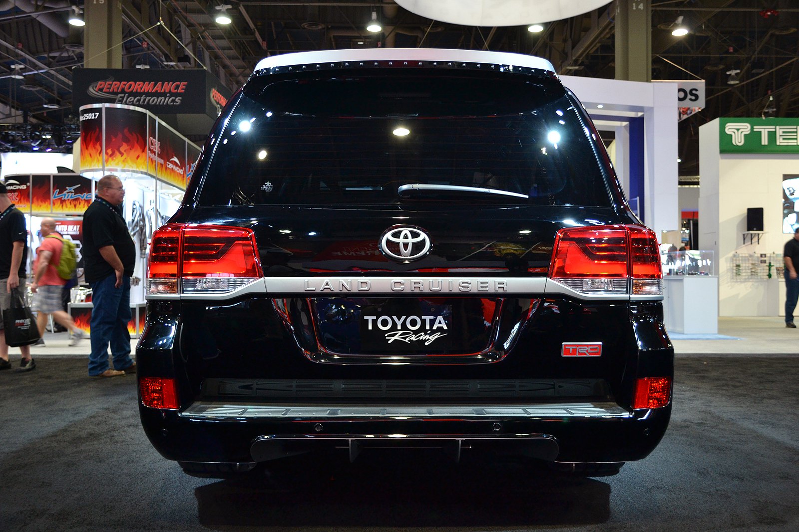 toyota-land-speed-cruiser-sema-2016-005