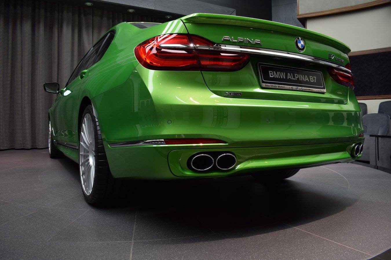 alpina-b7-java-green-abu-dhabi-11