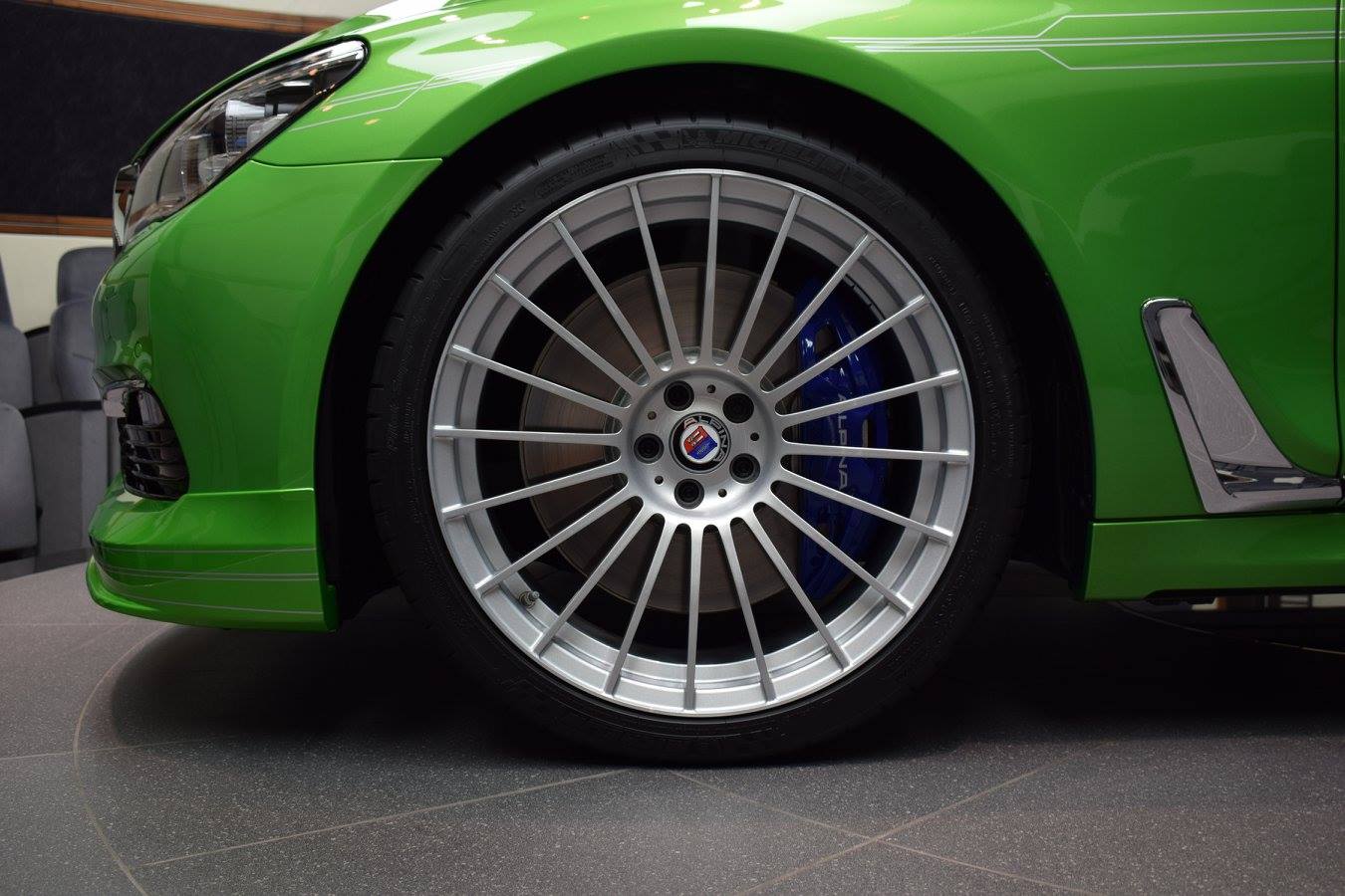 alpina-b7-java-green-abu-dhabi-30