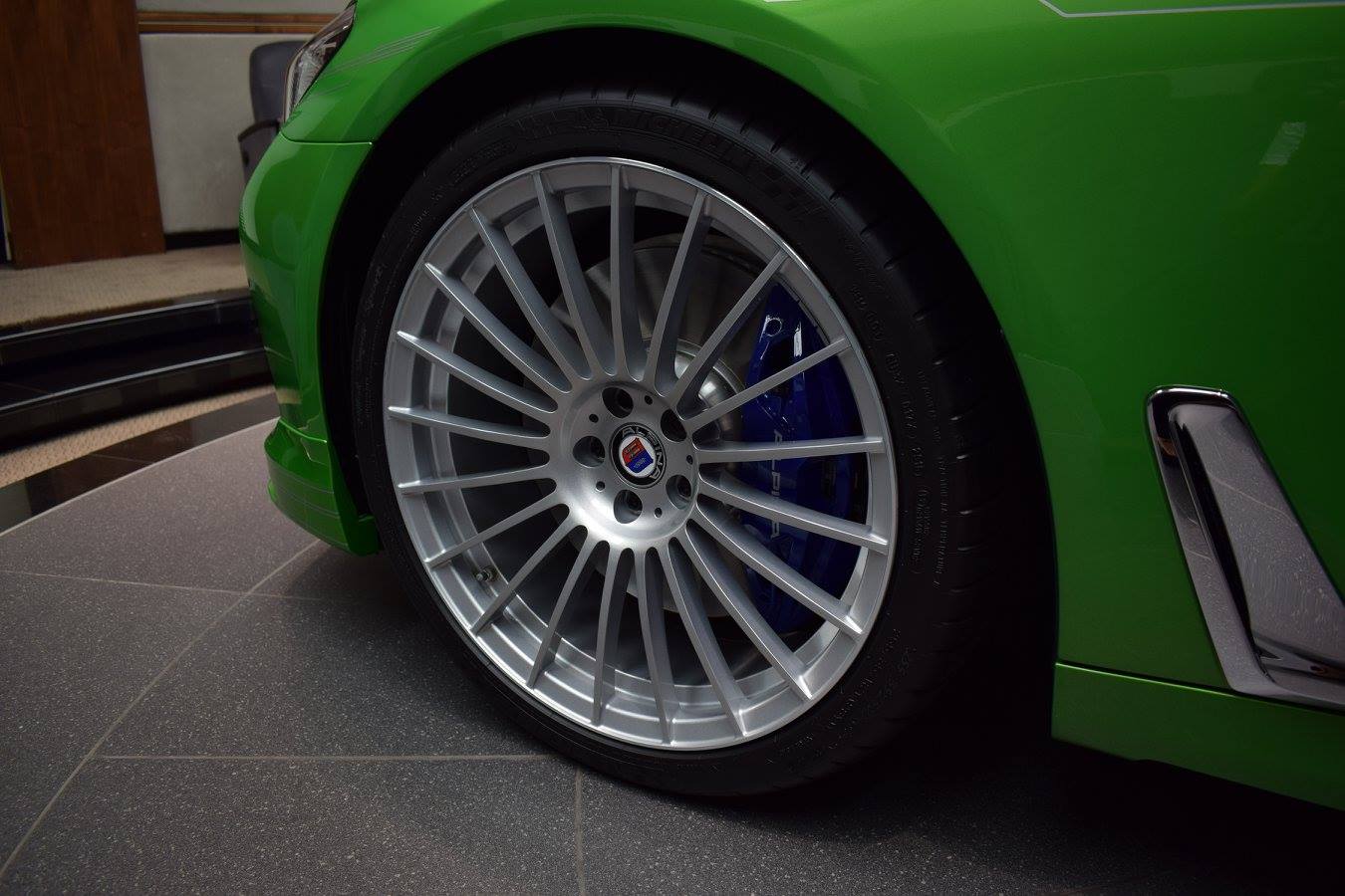 alpina-b7-java-green-abu-dhabi-57