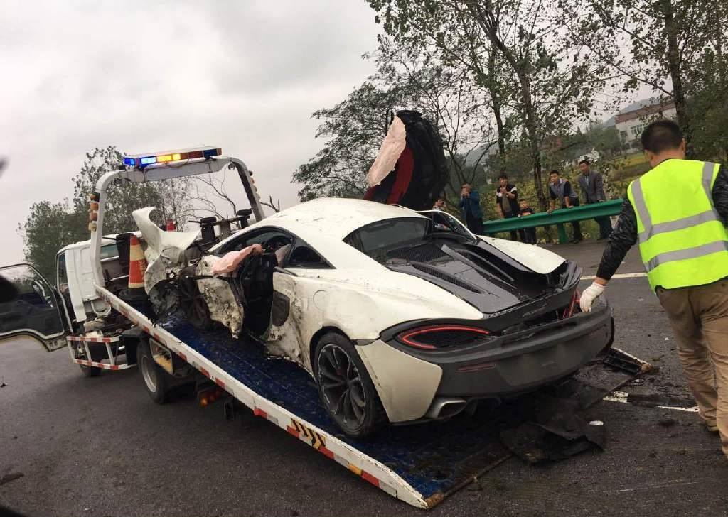 mclaren-570s-crash-china-2