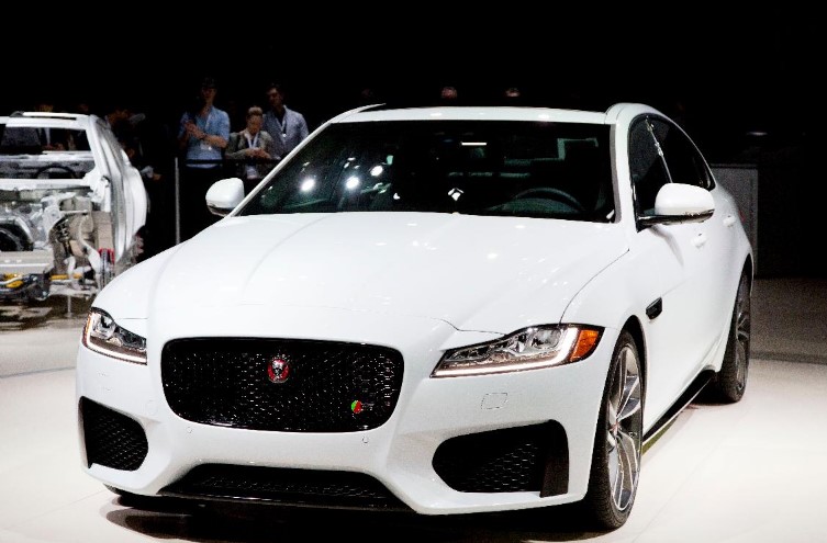 11-jaguar-xf-2016