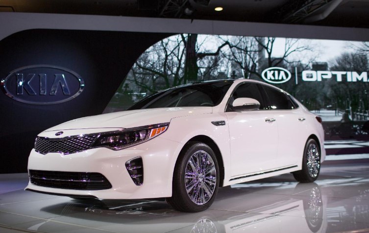 13-kia-optima-hybrid-2016