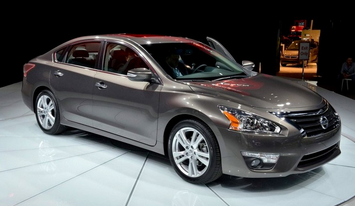 14-nissan-altima-hybrid-2016