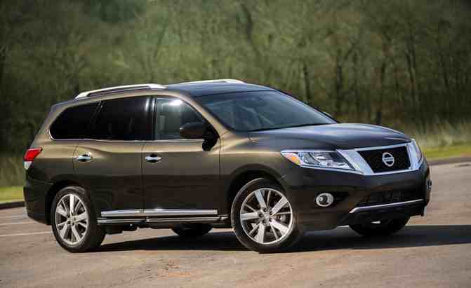 2-nissan-pathfinder-2015