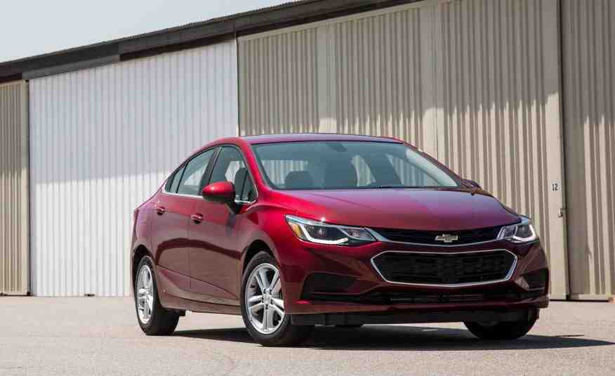 2016_chevrolet_cruze_simari-876x535