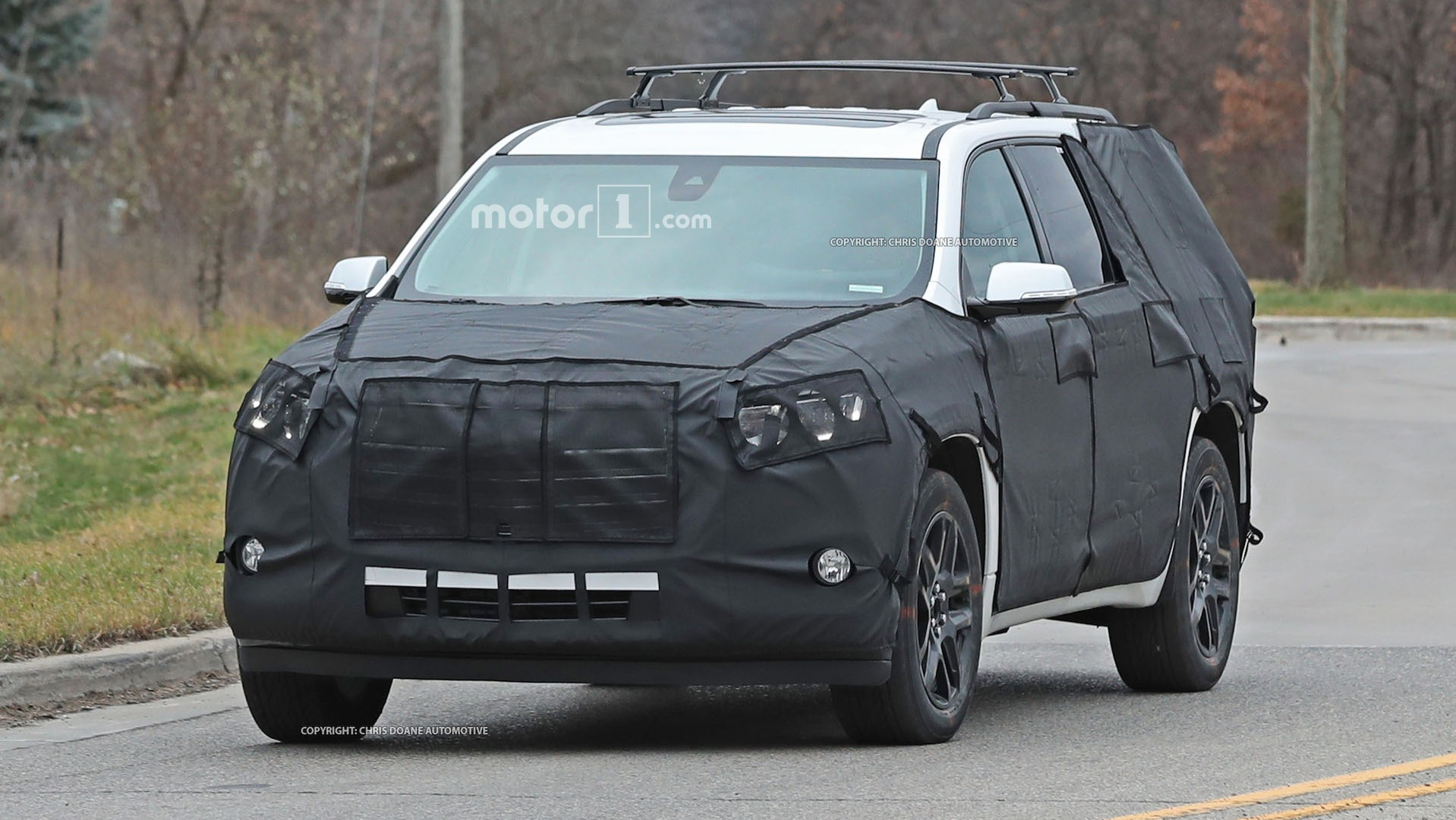 2018-chevy-cuv-spy-photos-1