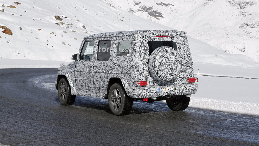 2018-mercedes-g-class-spy-photo