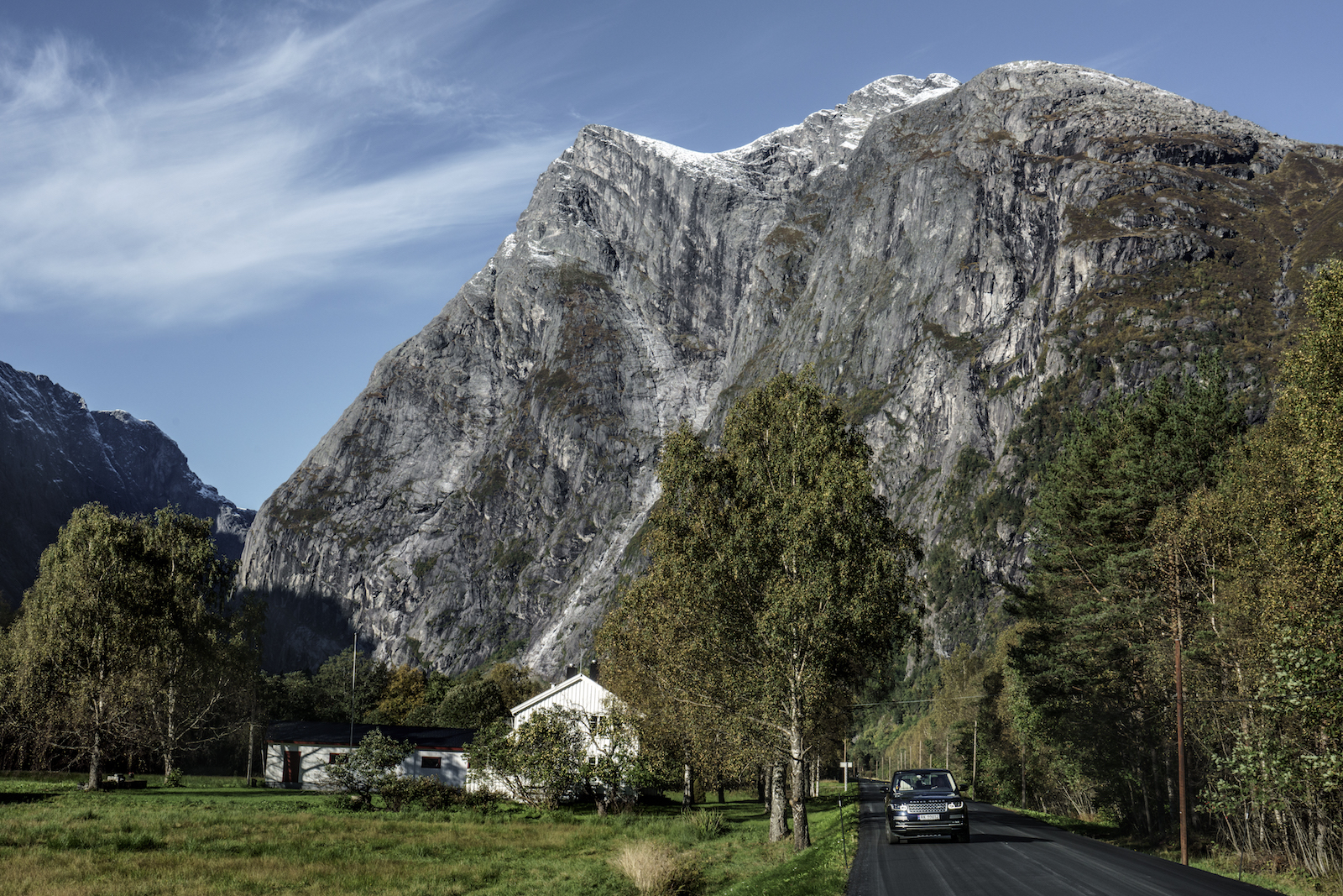 NORWAY. 2016. Romsdalen. The road through Romsdalen on the way to Trollstigen and Åndalsnes. Photographed on assignment from Land Rover