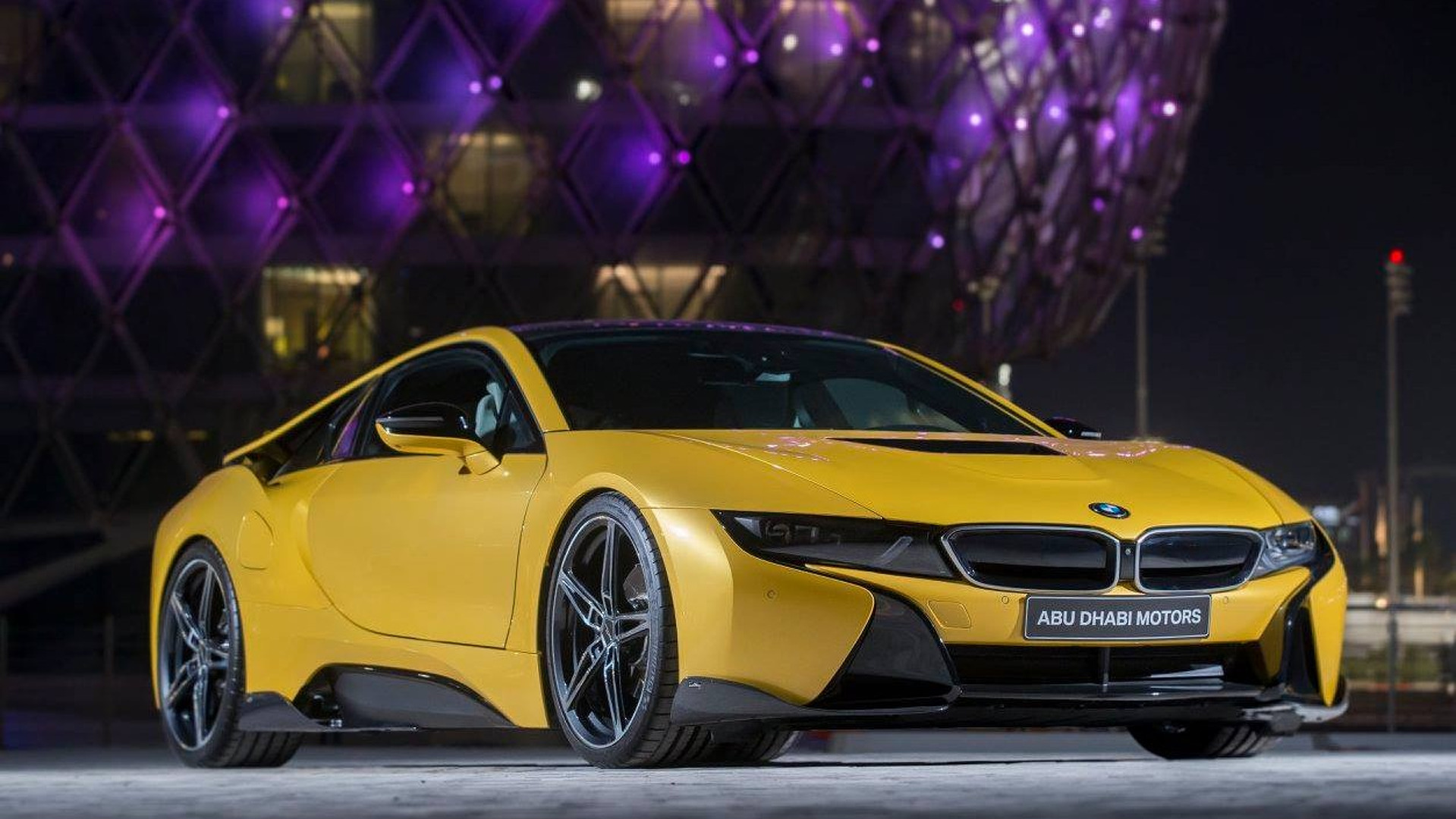 colorful-bmw-i8s-at-yas-marina-circuit-1