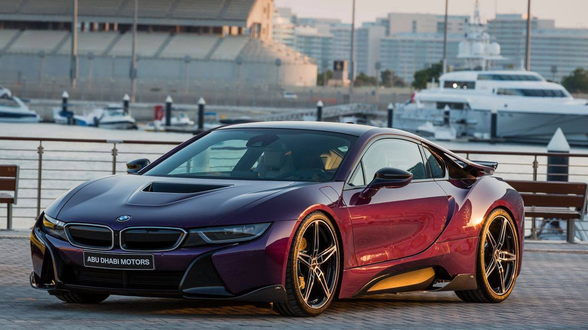 colorful-bmw-i8s-at-yas-marina-circuit-28