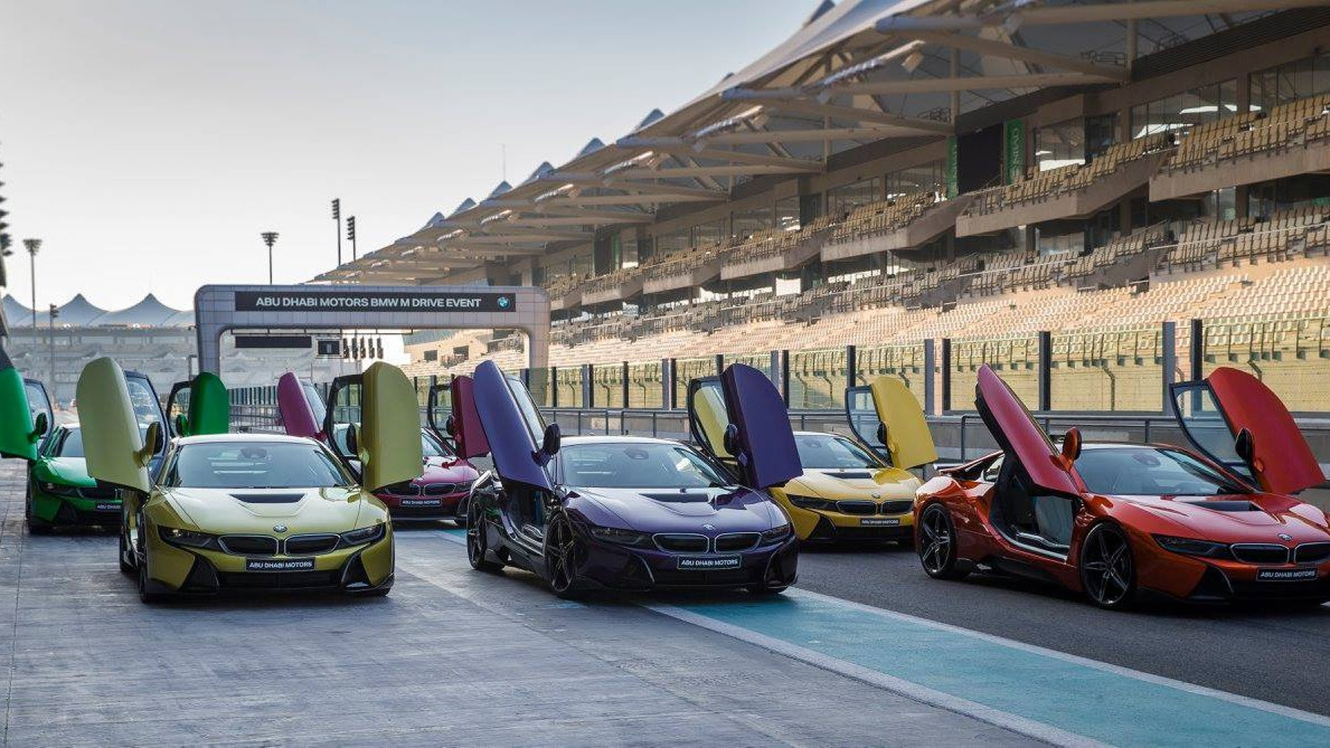 colorful-bmw-i8s-at-yas-marina-circuit-7