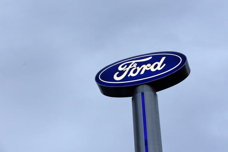 الجهات التنظيمية بالولايات المتحدة تفتح التحقيقات بموديلات فورد فيوجن 2007-2009 "Ford" 8