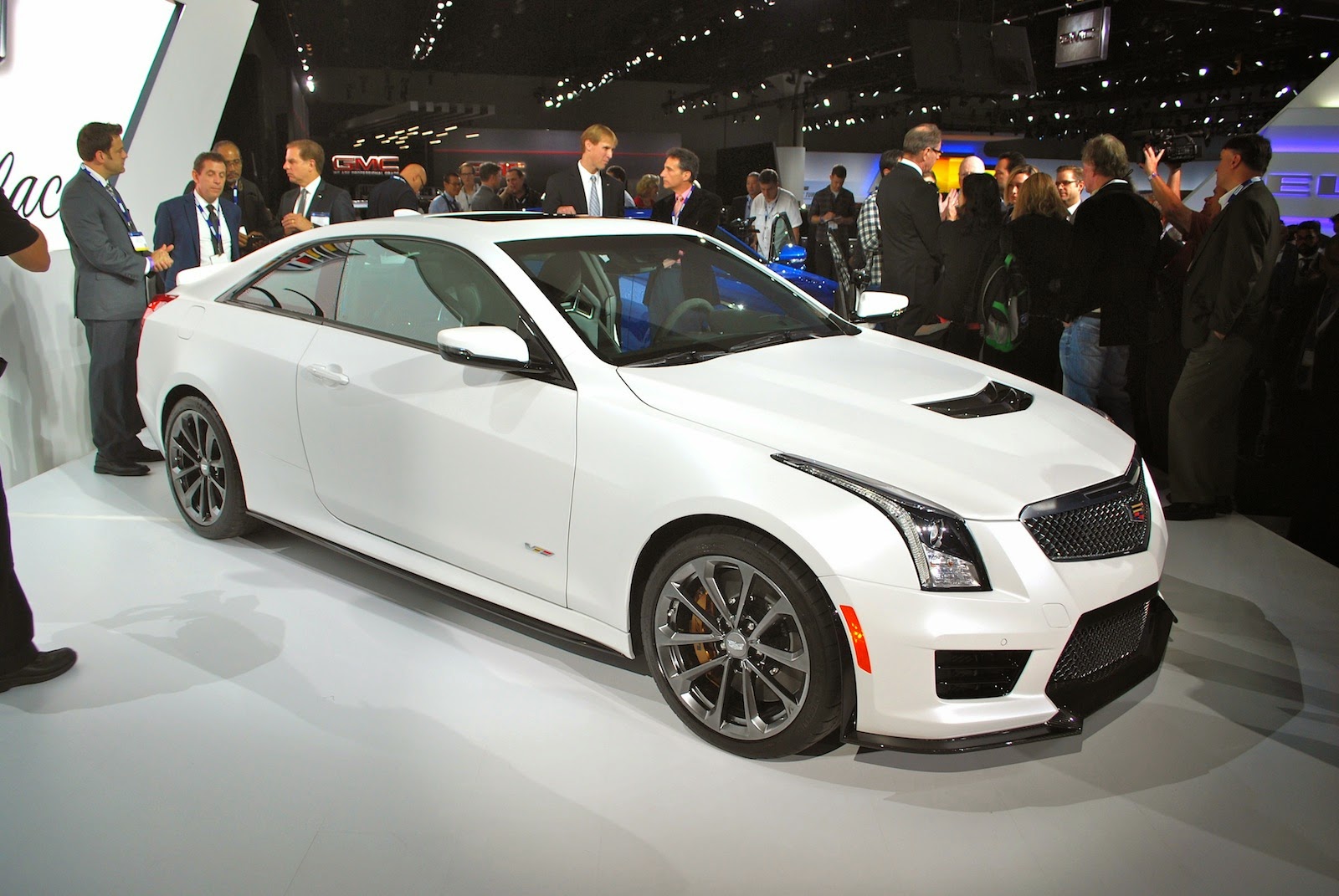 2016_Cadillac_ATSV_live24