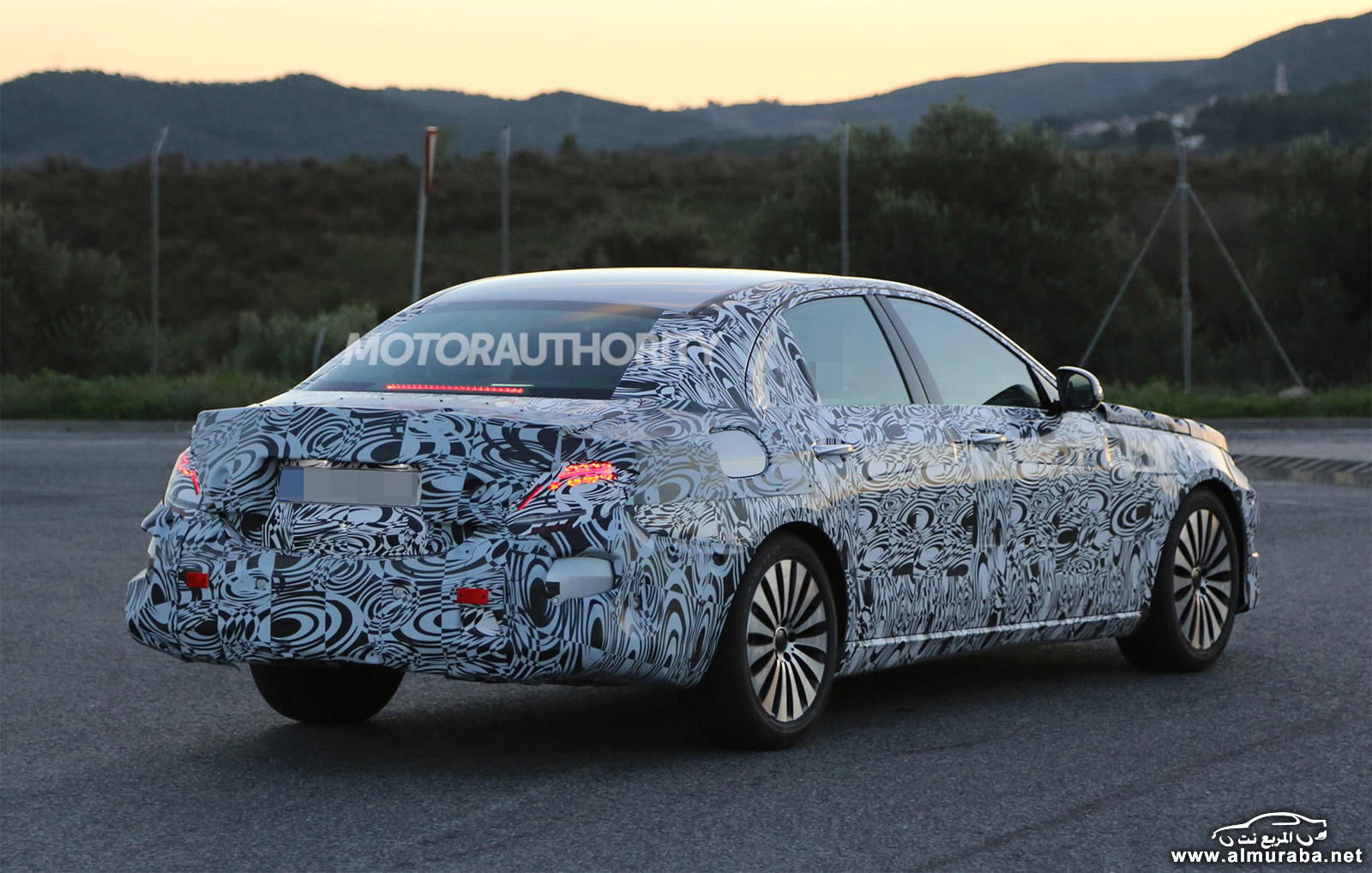 2017-mercedes-benz-e-class-spy-shots_100491900_h