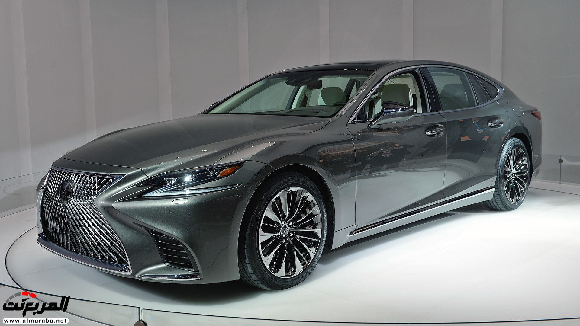 "لكزس" ترى أنّ ما يميز الإل إس الجديدة عن غيرها هي وظائفها المتقدمة للأمان Lexus LS 2018 1