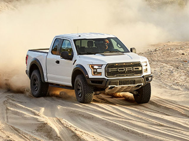 "تصويت" أي مركبة للطرق الوعرة تفضل ؟ "فورد" رابتور F-150 أم "مرسيدس" جي كلاس؟ Ford Vs. Mercedes 1