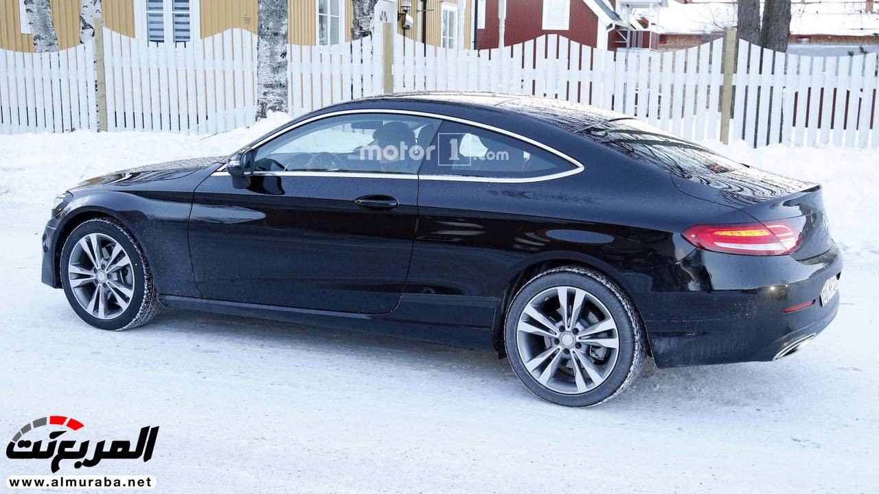 "صور تجسسية" أثناء اختبار فيس ليفت "مرسيدس بنز" سي كلاس كوبيه 2019 Mercedes-Benz C-Class Coupe 12