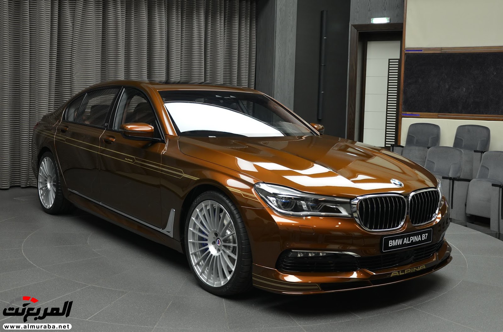 "بالصور" شاهد بي ام دبليو "ألبينا" B7 بالطلاء الكستنائي البني واللمسات ذهبية Alpina B7 5