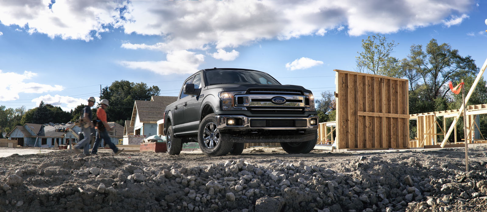 Ford, America’s truck leader, introduces the new 2018 Ford F-150 – now even tougher, even smarter and even more capable than ever.