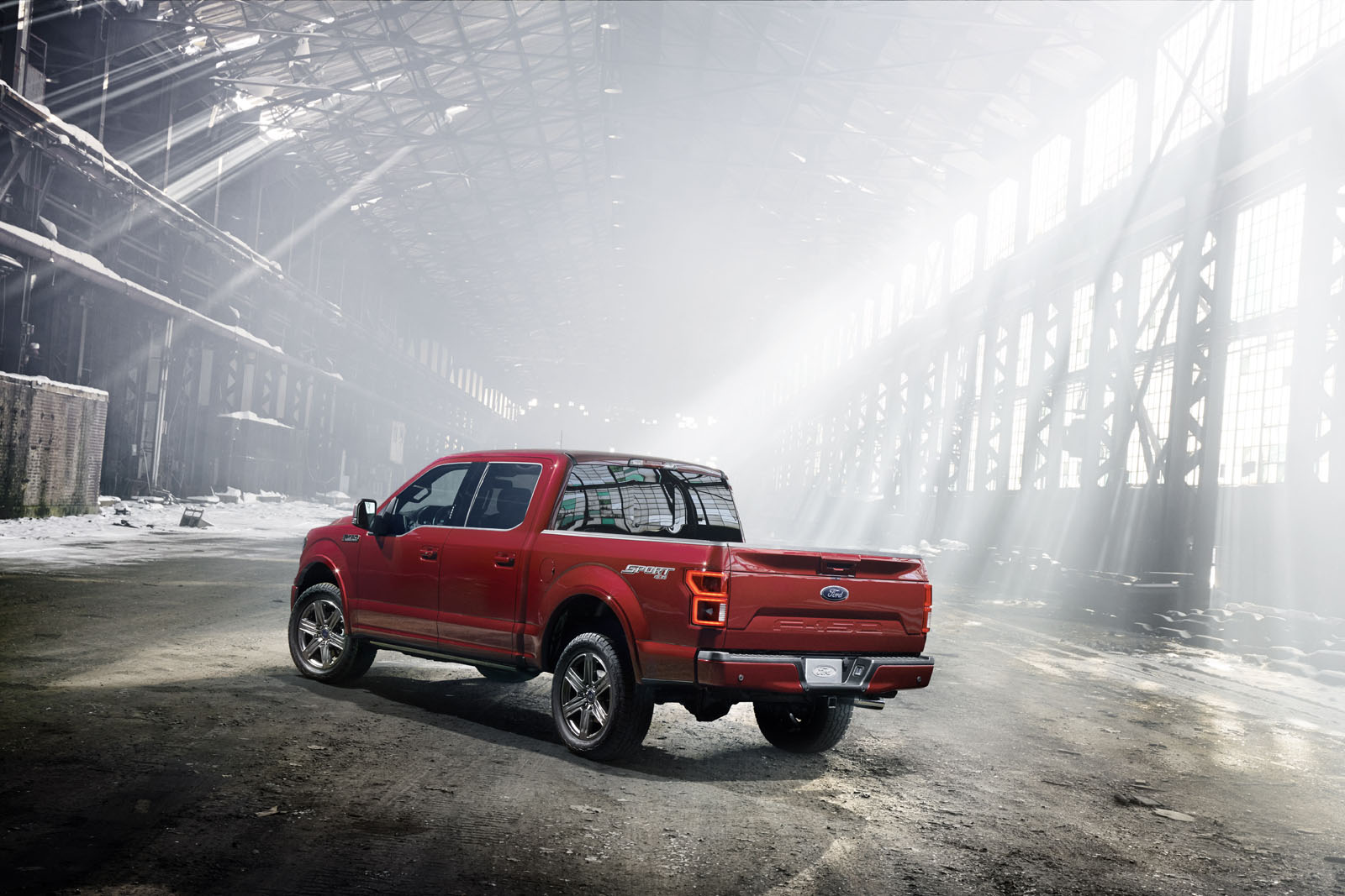 Ford, America’s truck leader, introduces the new 2018 Ford F-150 – now even tougher, even smarter and even more capable than ever.