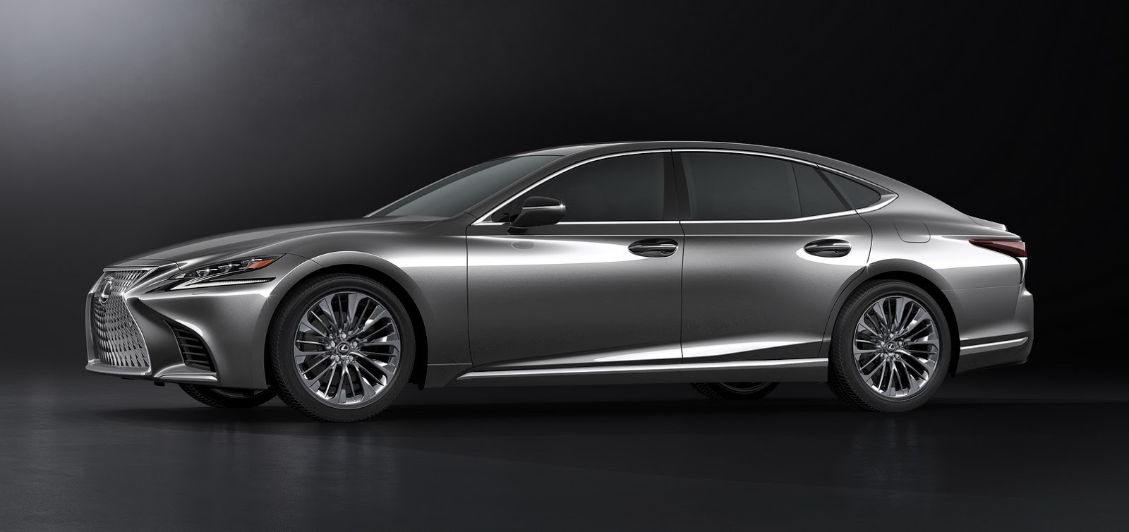 lexus-ls-18-19