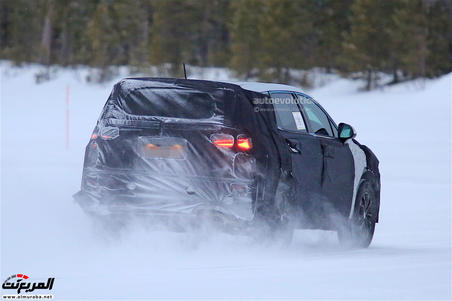 "صور تجسسية" للمرة الأولى أثناء اختبار "هيونداي" سانتا في الجيل القادم Hyundai Santa Fe 2018 11