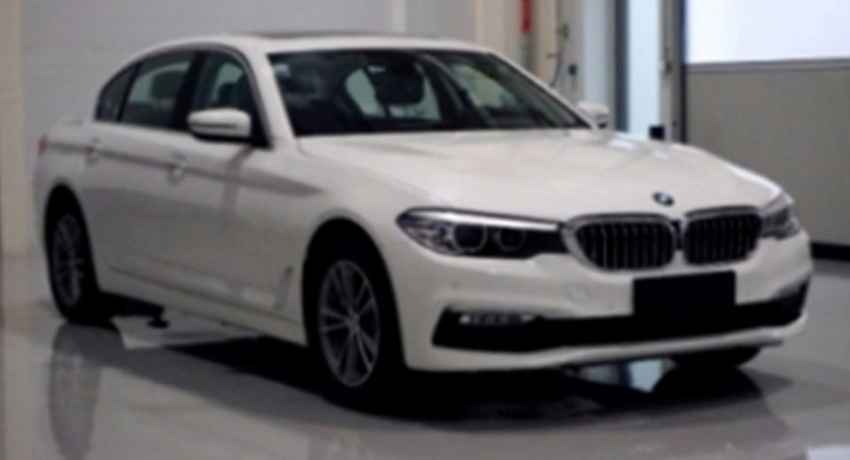 “صور مسربة” قبيل تدشين “بي إم دبليو” للفئة الخامسة إل ذات قاعدة العجلات الطويلة بالصين BMW 5-Series L 2018