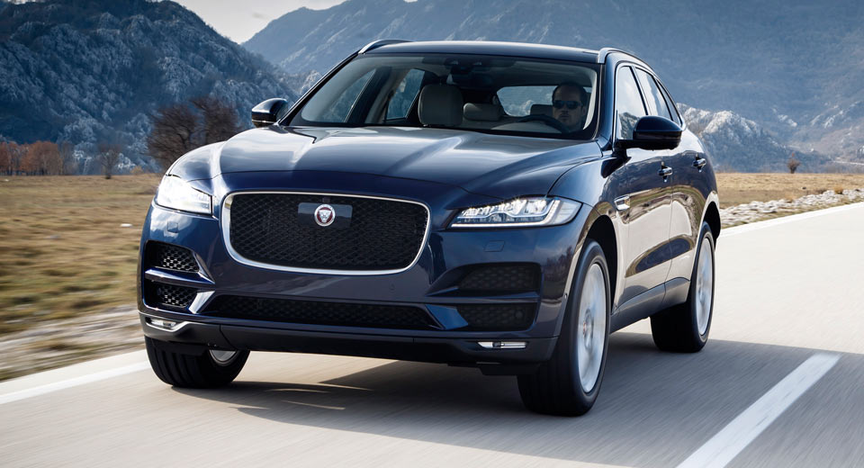 “جاغوار” تكشف عن F-Pace و XF و XE موديلات 2018 المحدّثة بمحركات إنجينيوم الجديدة Jaguar