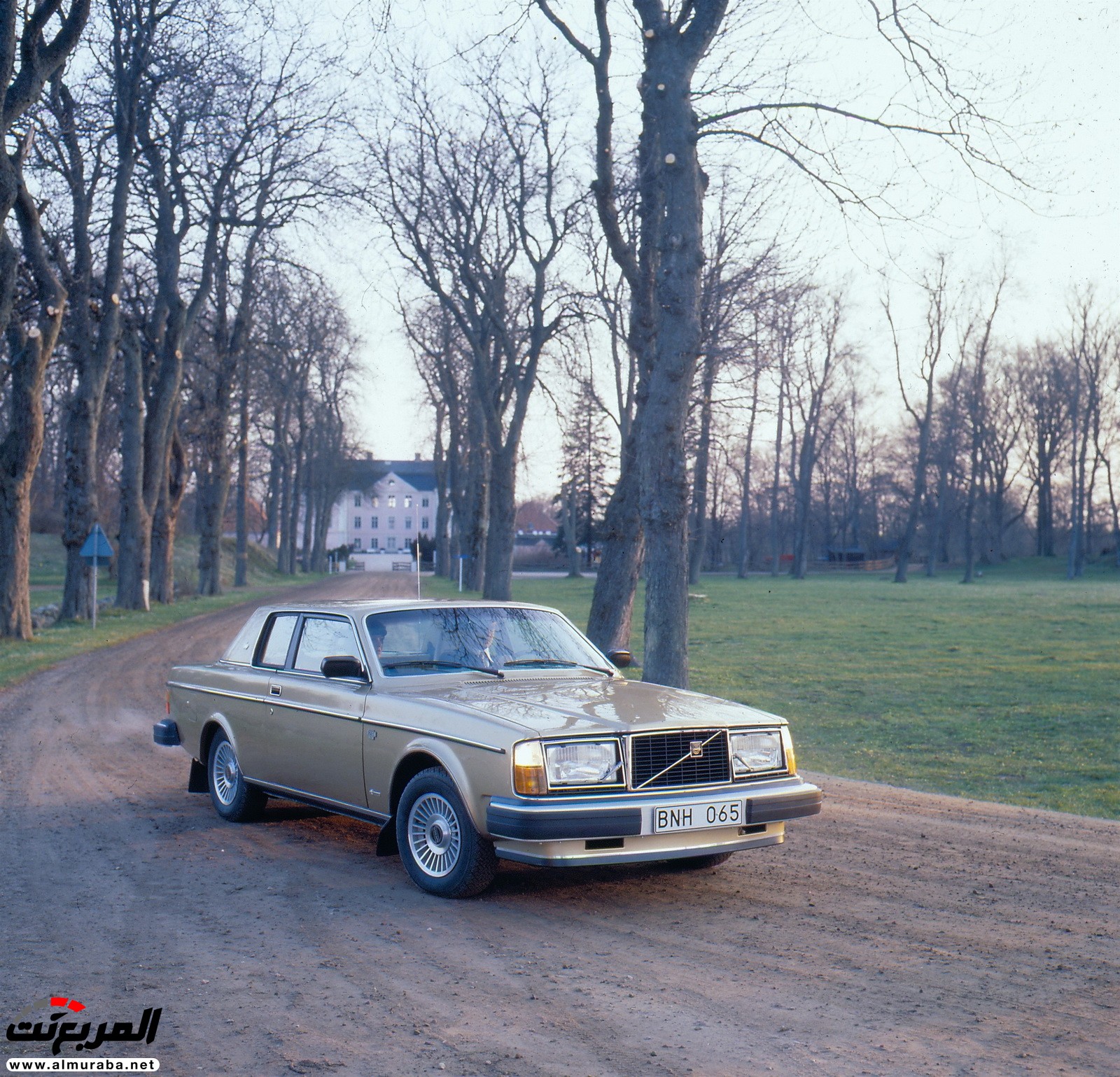 ذكرى مرور أربعين عام على طرح "فولفو" 262C الكوبيه Volvo 1