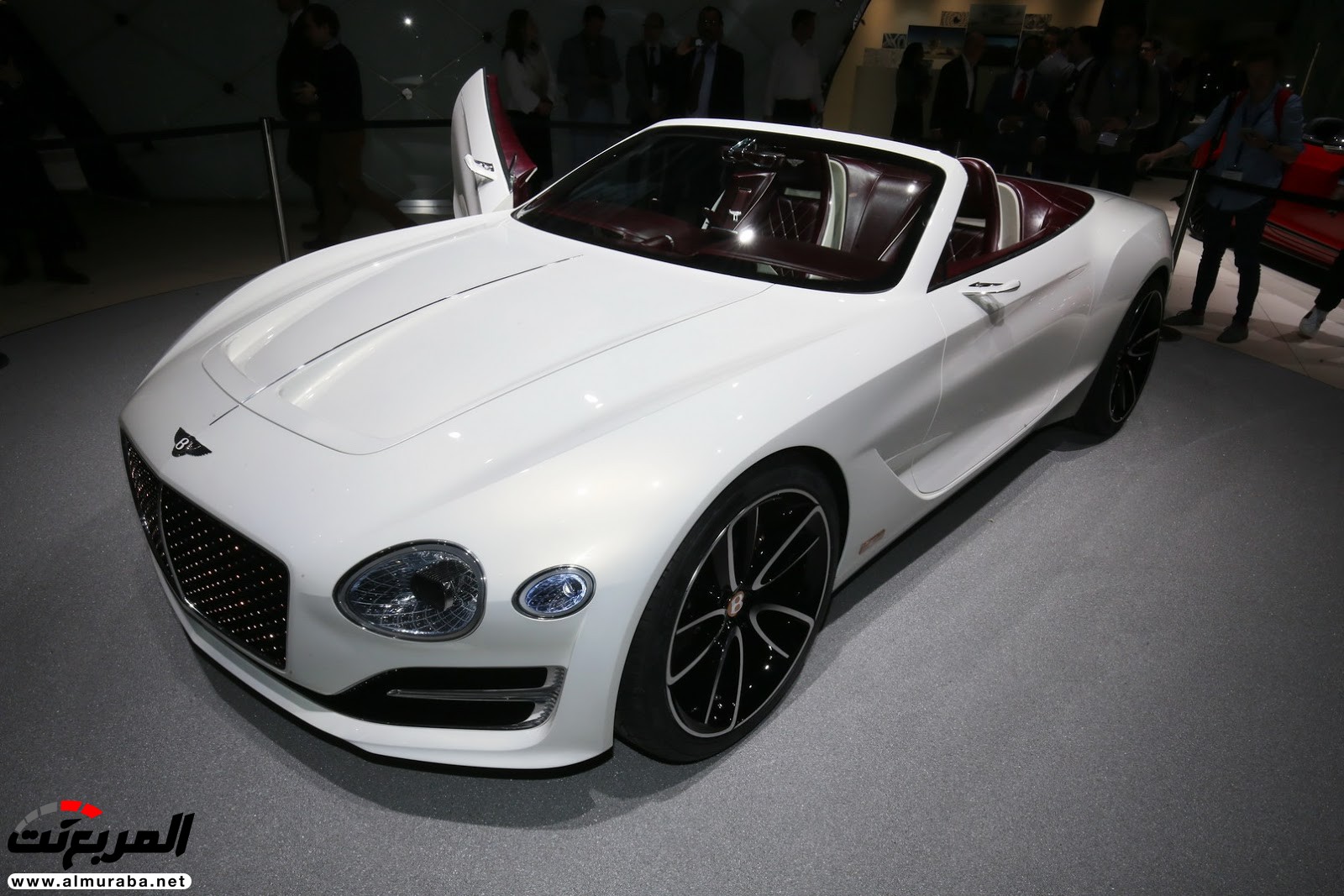 "بنتلي" تكشف عن سيارتها الكونسيبت EXP 12 speed 6e الكهربائي الفاخرة في معرض جنيف Bentley 5