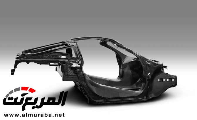 "مكلارين" لا تستبعد صنع سيارة بأربعة أبواب في المستقبل McLaren 1