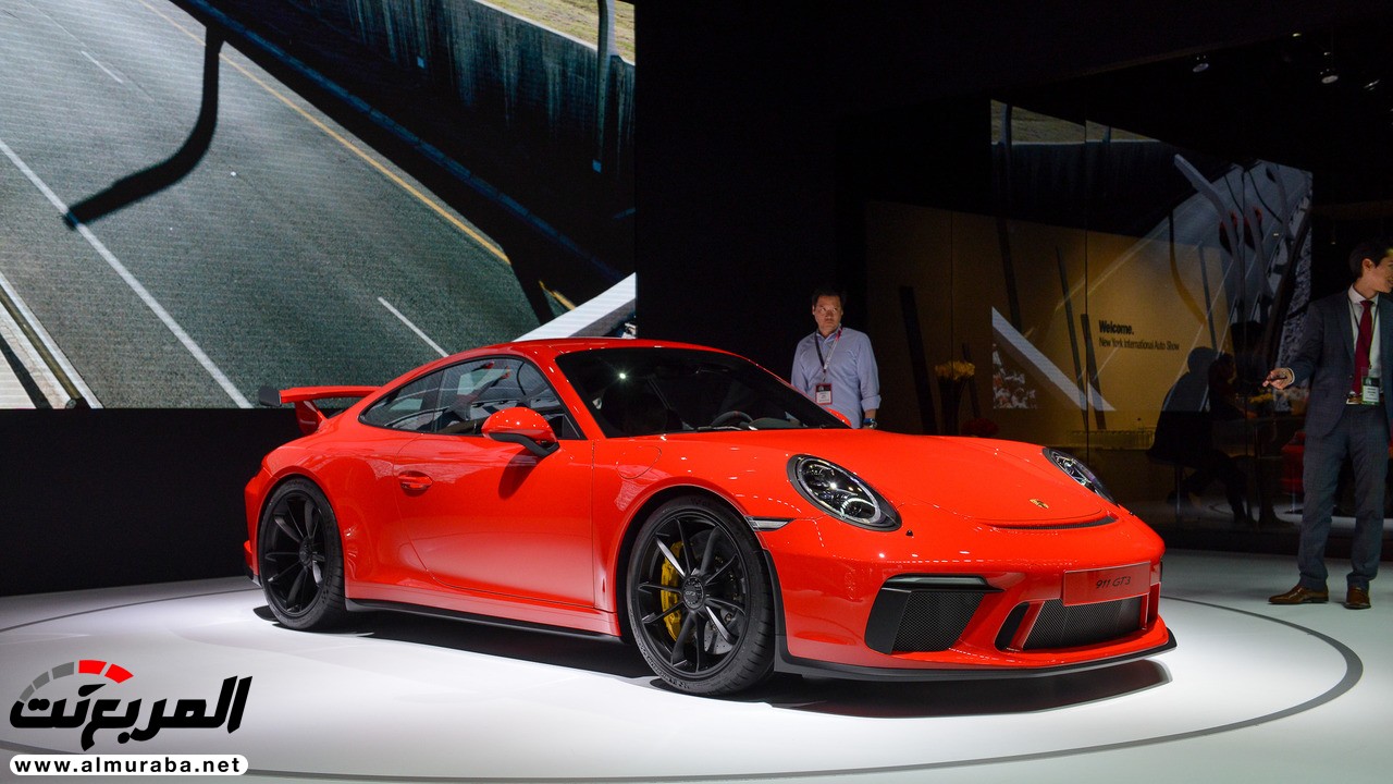 بورش 911 GT3 المحدثة 2018 تتألق في نيويويورك بقوة 500 حصان 1