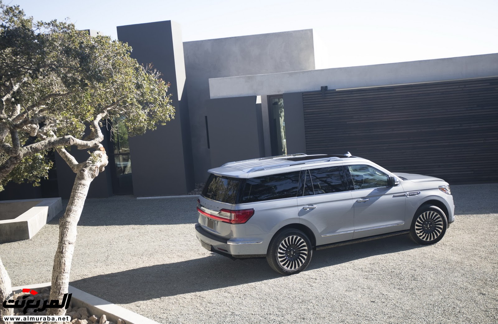 لينكولن نافيجيتور 2018 الجديدة كلياً تكشف نفسها رسمياً "صور وفيديو" Lincoln Navigator 28