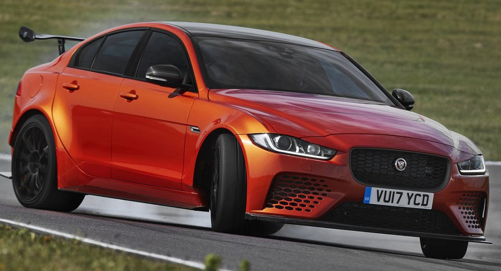 جاغوار XE SV Project 8 تكشف عن نفسها بقوة 600 حصان لمنافسة الألمان