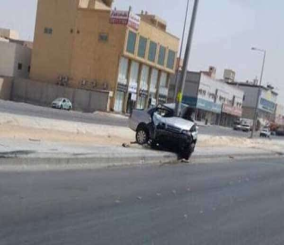 “فيديو” شاهد مصير السائق الذي تعرض لحادث بطريق عرفات