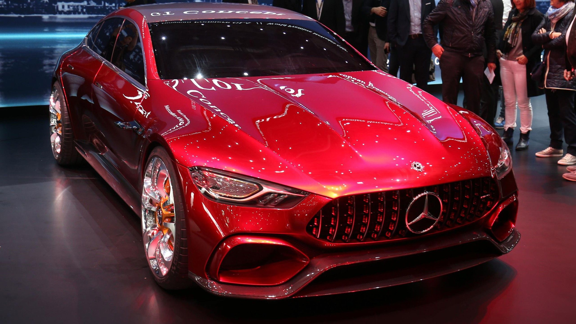 الكشف عن موعد تدشين مرسيدس CLS وAMG GT 11