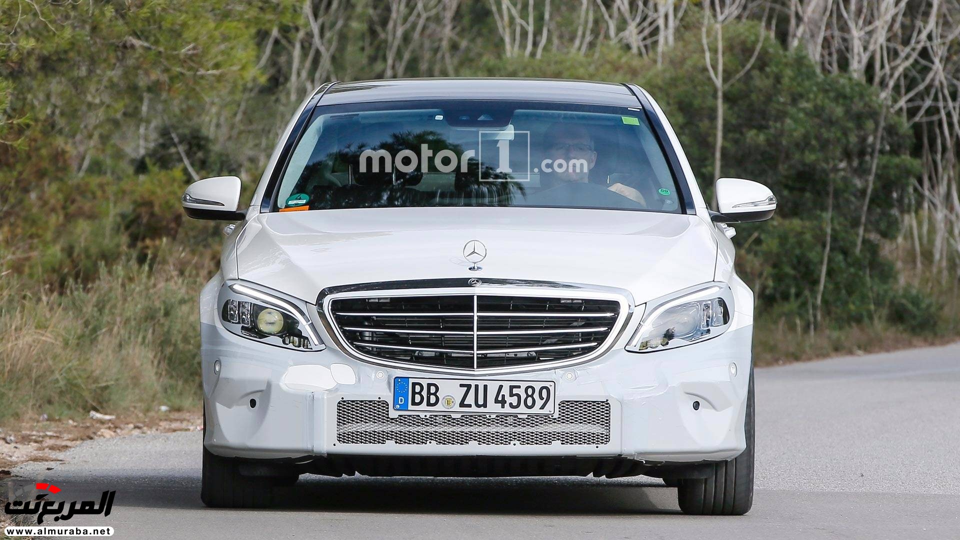 مرسيدس C-Class الجديدة تظهر أثناء اختبارها بلا تمويهات 3