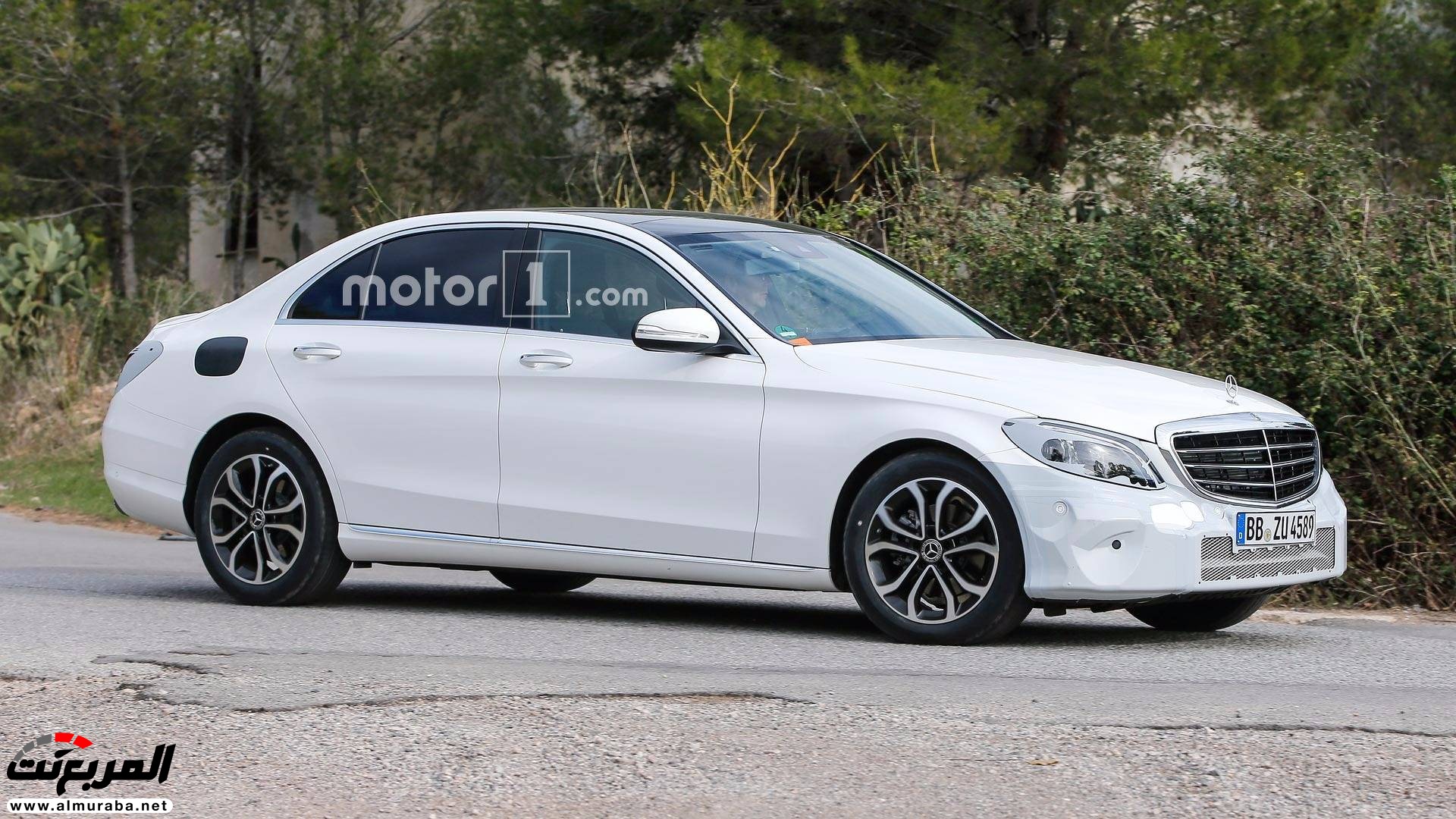 مرسيدس C-Class الجديدة تظهر أثناء اختبارها بلا تمويهات 8