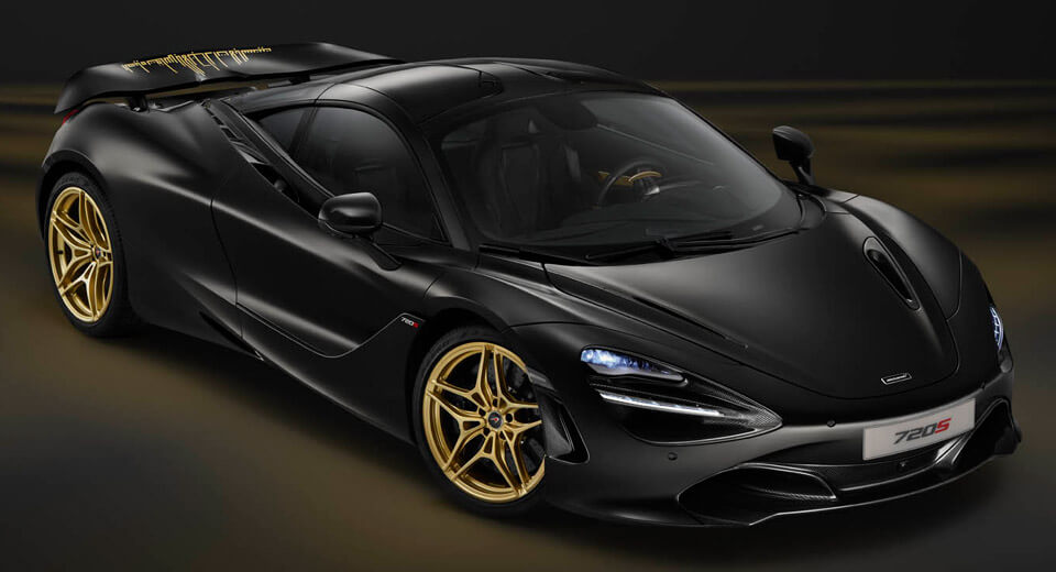 مكلارين 720S بطلاء أسود وذهبي مميز تصل إلى دبي