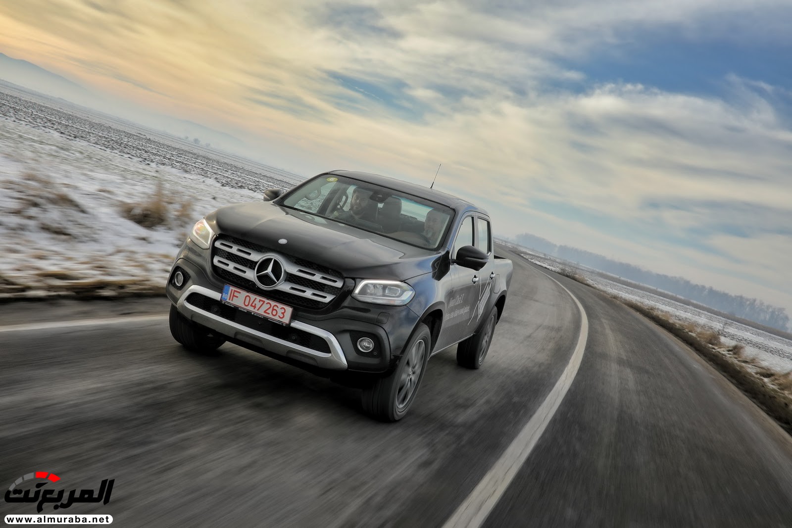 تعرف على مميزات وعيوب مرسيدس X-Class أفخم بيك أب 5